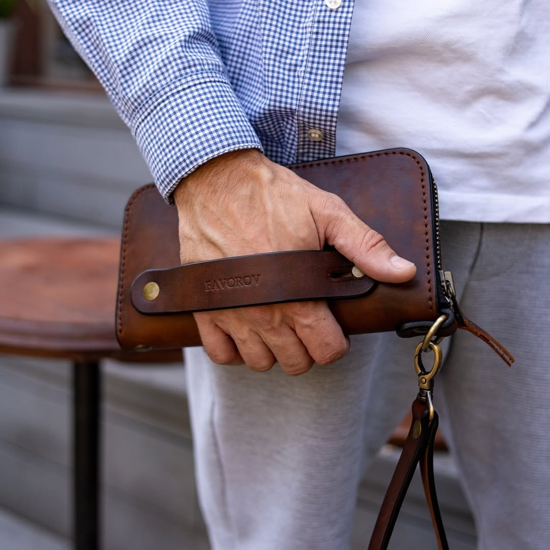 Pochette à main en cuir