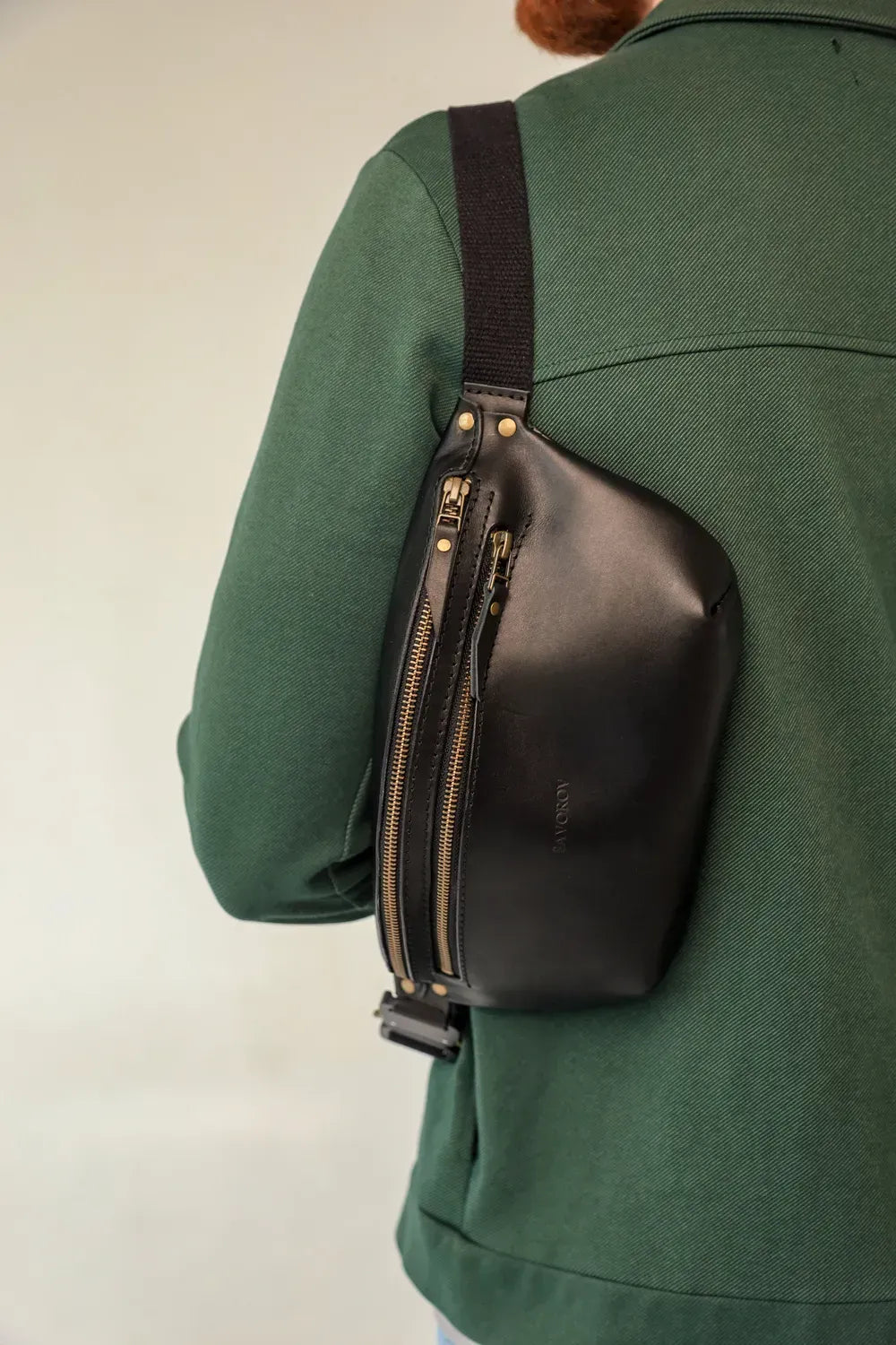 Sac banane en cuir noir